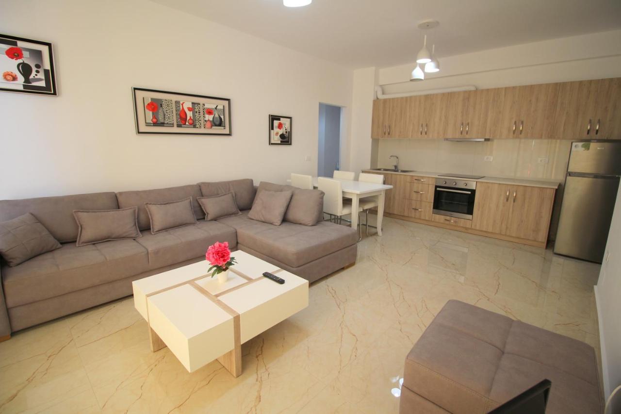 Luxury Sea View Apartaments Sarandë エクステリア 写真