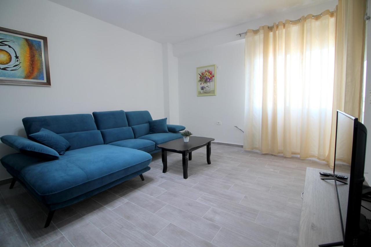 Luxury Sea View Apartaments Sarandë エクステリア 写真