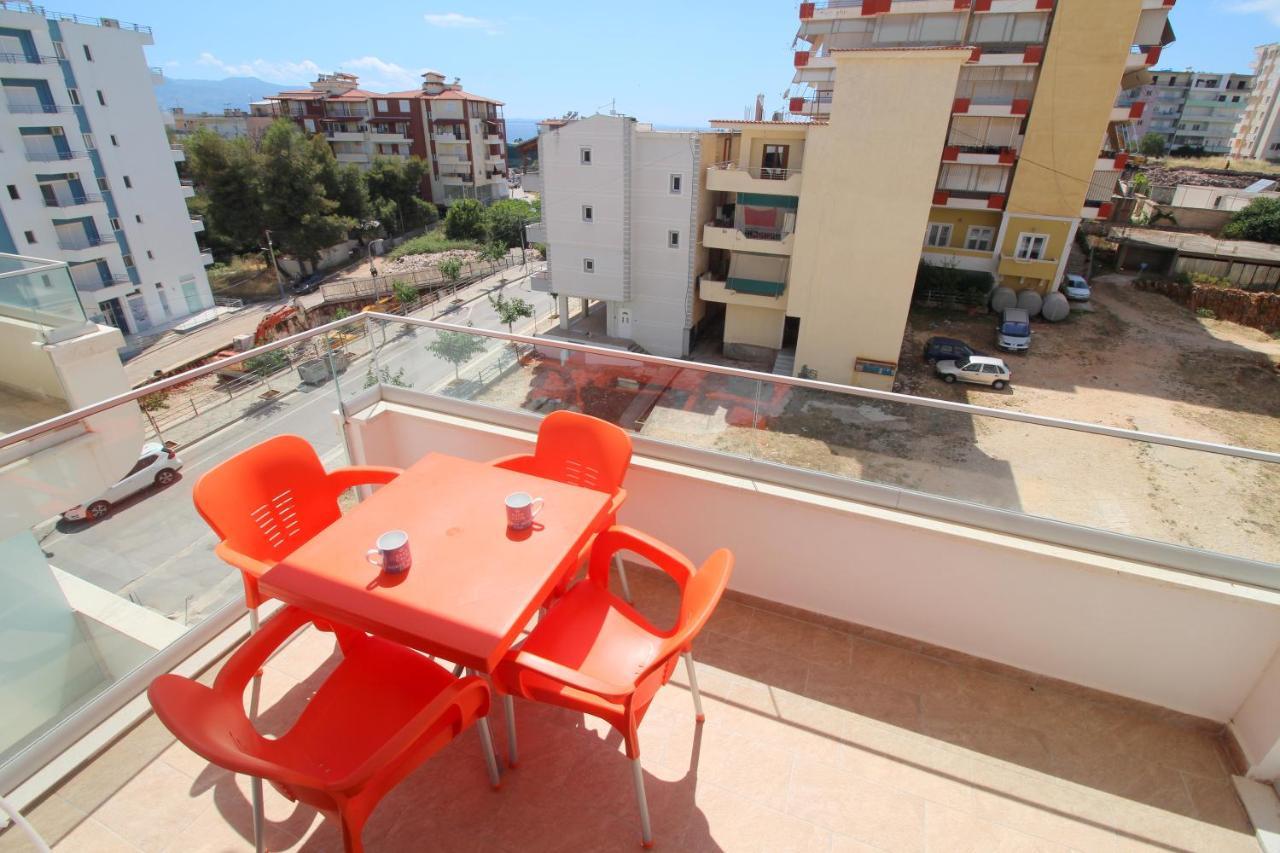 Luxury Sea View Apartaments Sarandë エクステリア 写真