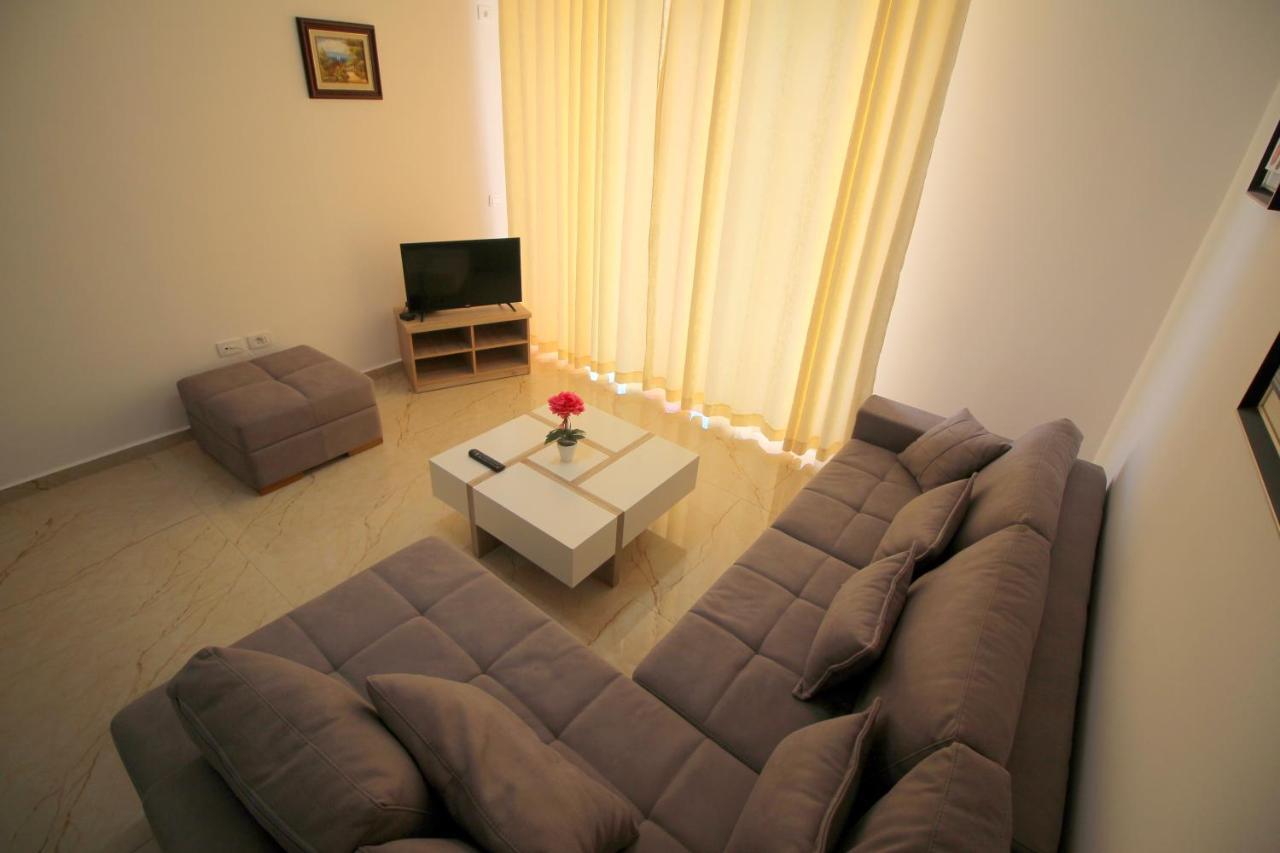 Luxury Sea View Apartaments Sarandë エクステリア 写真