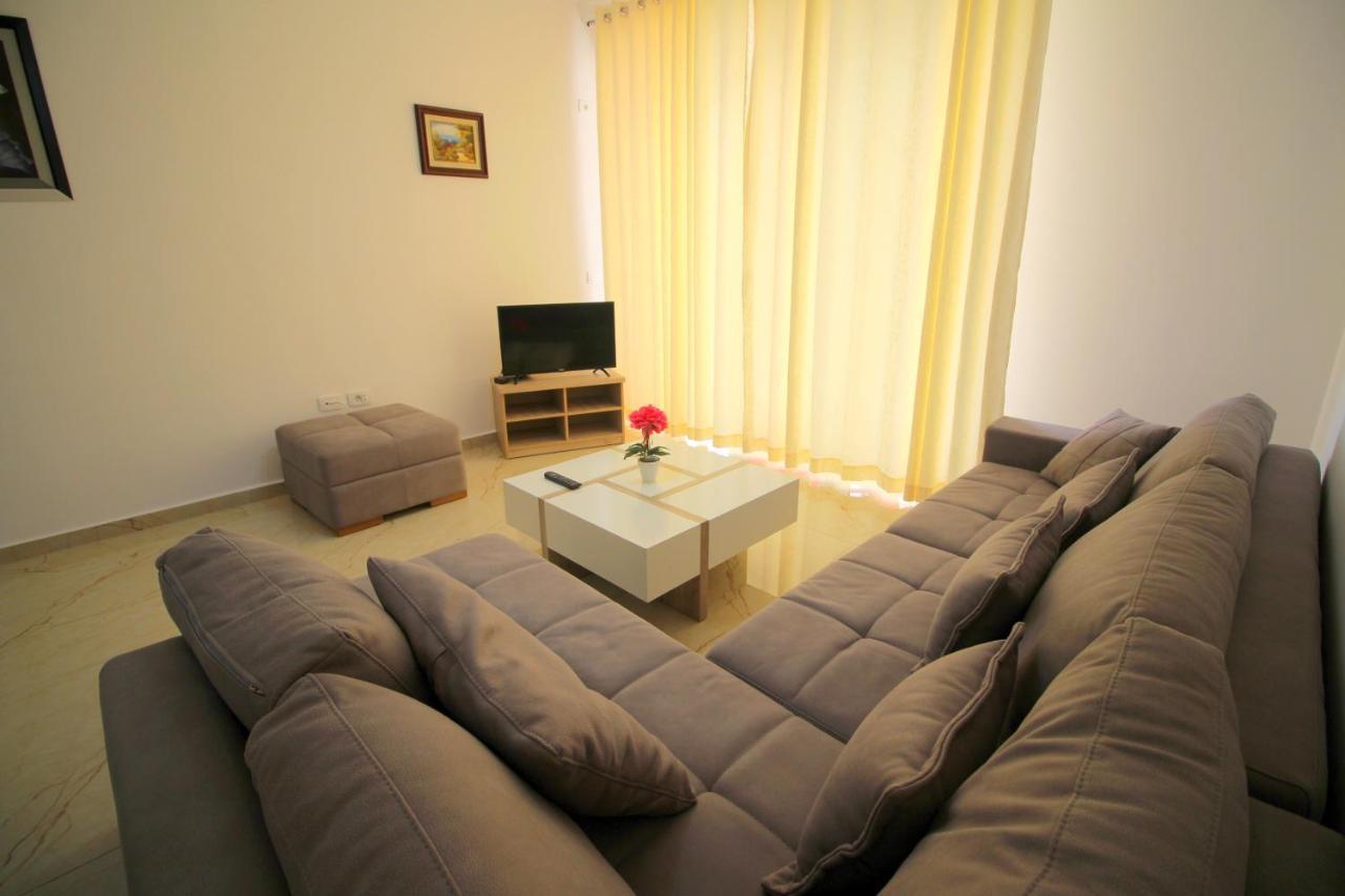 Luxury Sea View Apartaments Sarandë エクステリア 写真