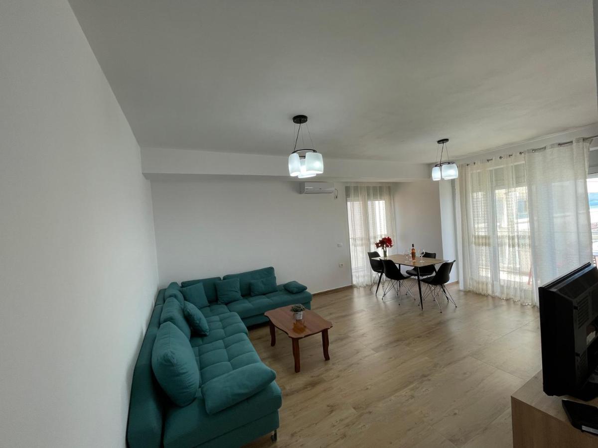 Luxury Sea View Apartaments Sarandë エクステリア 写真