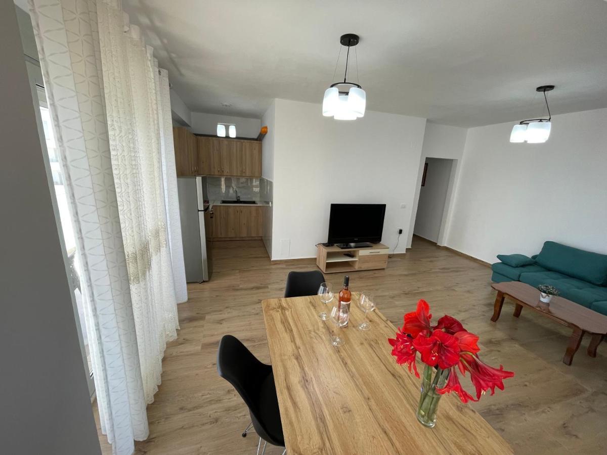 Luxury Sea View Apartaments Sarandë エクステリア 写真