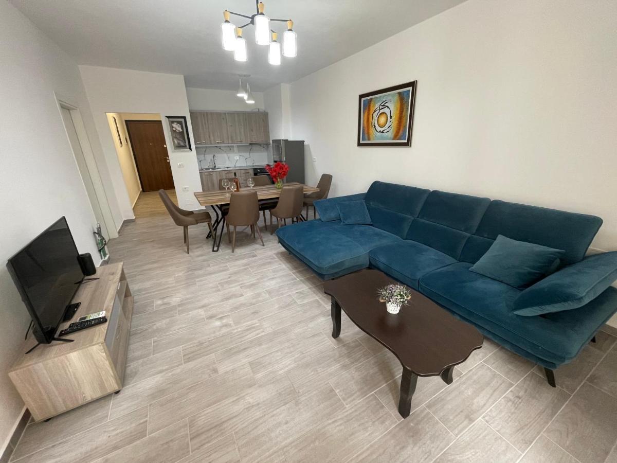 Luxury Sea View Apartaments Sarandë エクステリア 写真