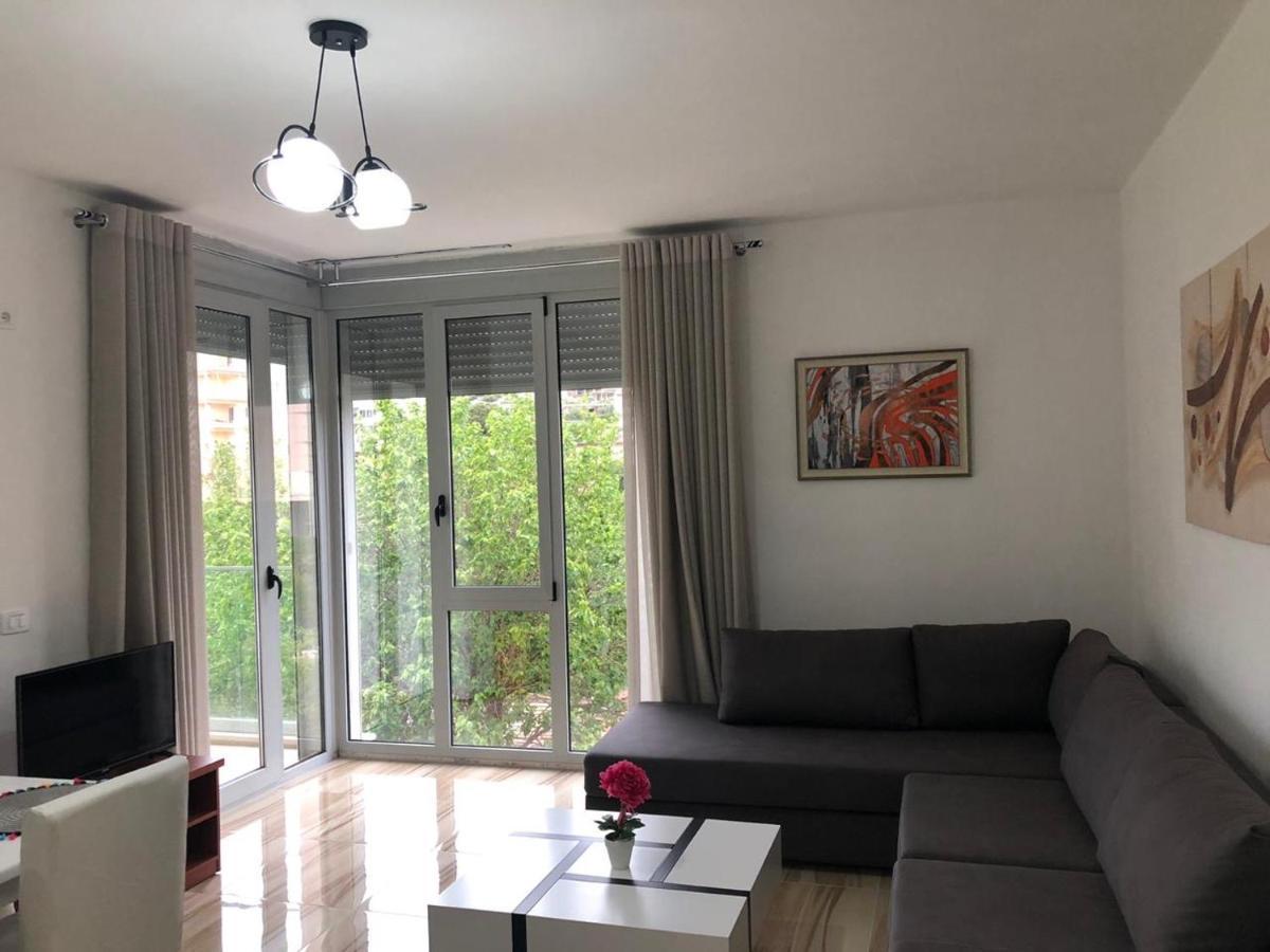 Luxury Sea View Apartaments Sarandë エクステリア 写真