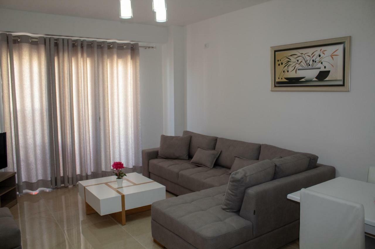 Luxury Sea View Apartaments Sarandë エクステリア 写真