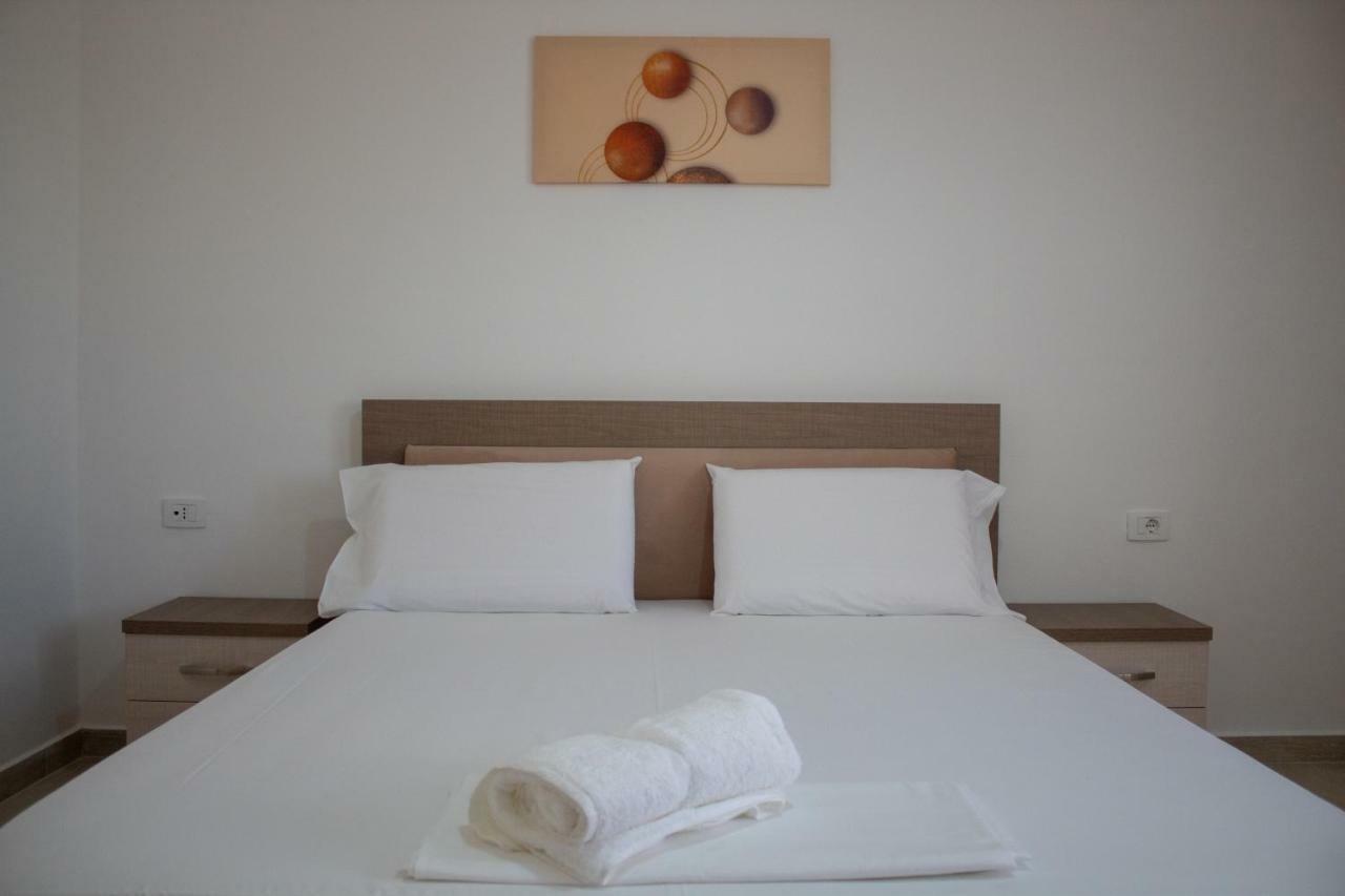 Luxury Sea View Apartaments Sarandë エクステリア 写真